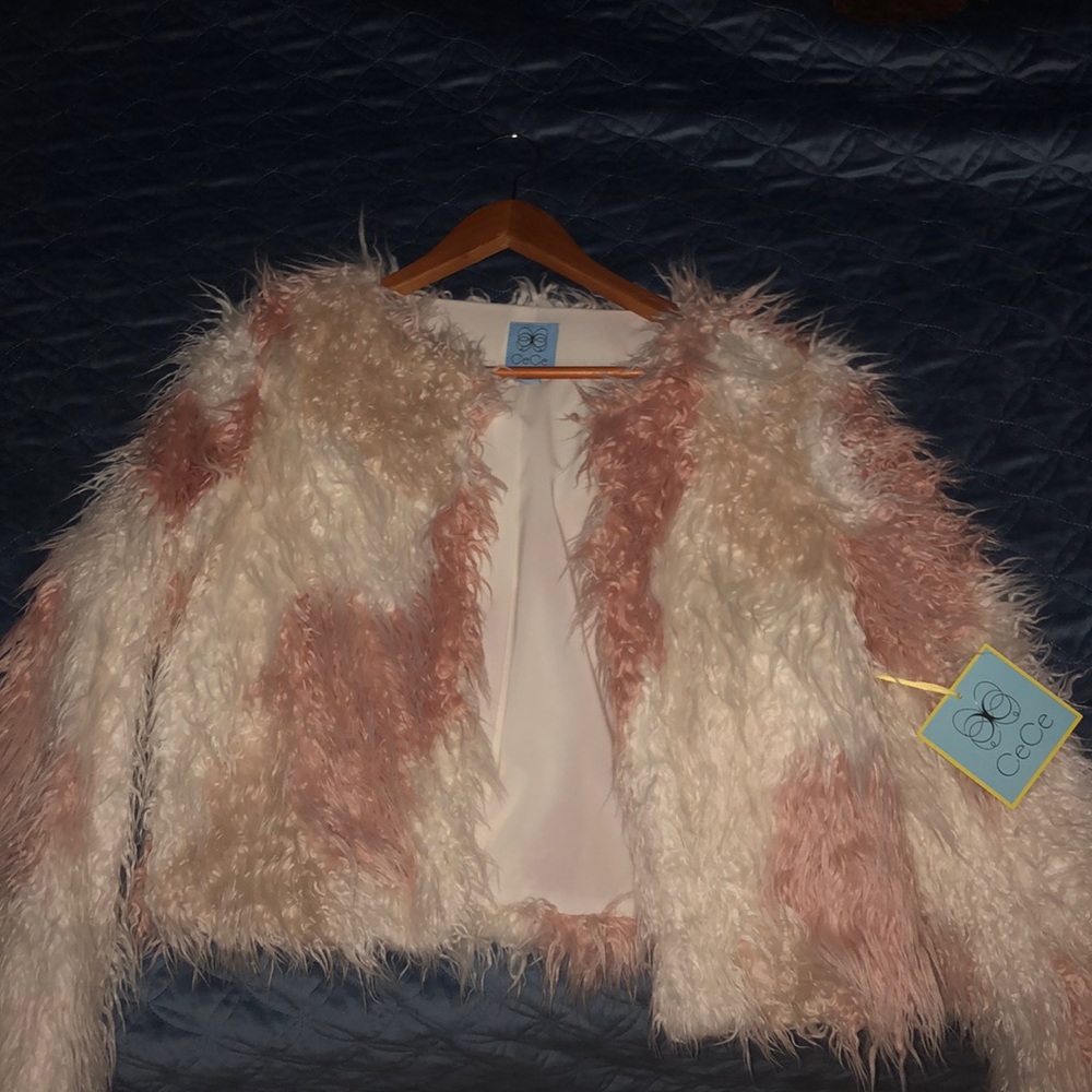 NWT CECE FAUX FUR COAT